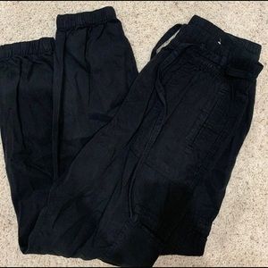 American Eagle washed black cargo joggers